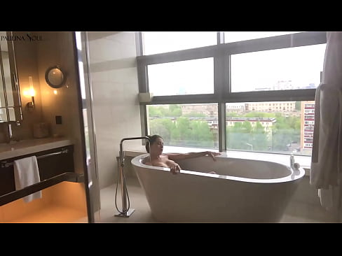 ❤️ Geweldige babe Hertstochtlik rukt har kut yn 'e badkeamer ️ Just porno by wy ❌