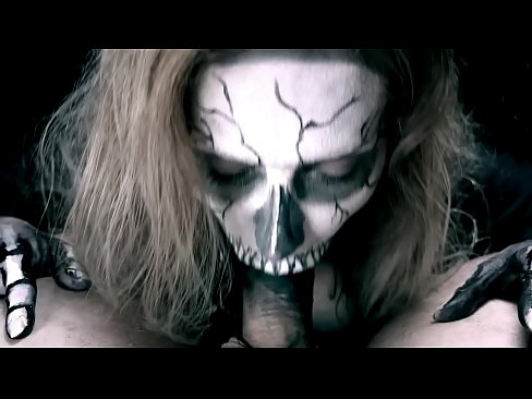 ❤️ Demon famke sûgje hoanne mei har swarte mûle en slikken cum. ️ Just porno by wy ❌