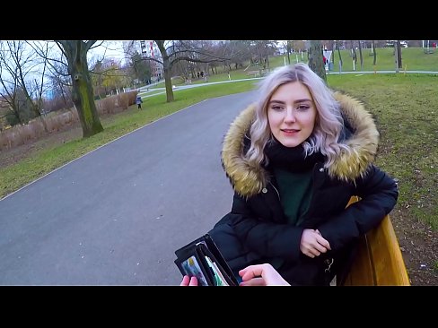 ❤️ Swallows in frjemdling syn hot cum foar jild - blowjob yn it park troch Eva Elfie ️ Just porno by wy ❌